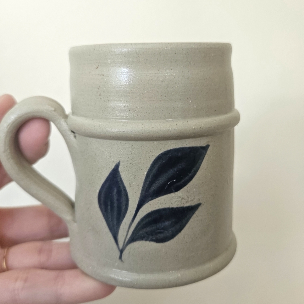 Williamsburg Pottery Salt Glazed Mugs 2